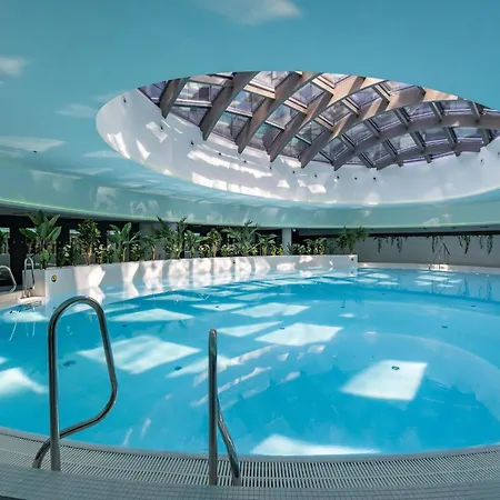شقة In With Pool And Terrace