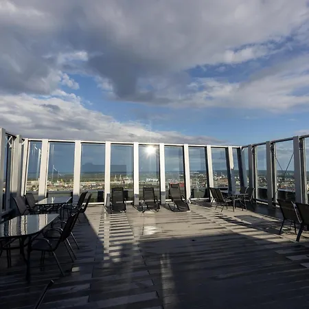 In With Pool And Terrace شقة